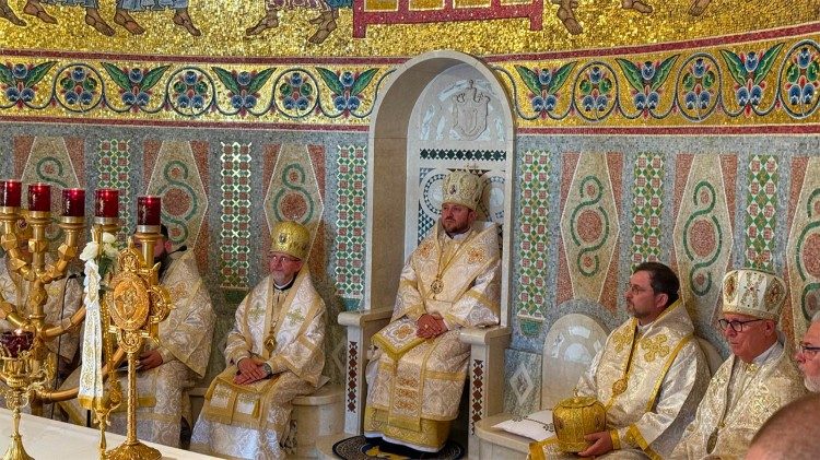 El purpurado toma posesión del título cardenalicio de la Basílica de Santa Sofía en Via Boccea, Roma.