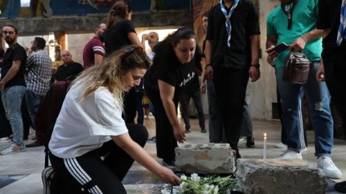 El dolor de León XIV por el atentado suicida en la iglesia de Mar Elias en Damasco
