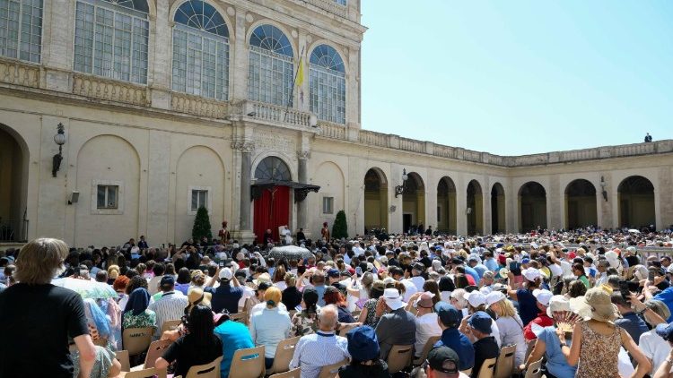 Audiencia en el Patio de San Damaso en el Vaticano