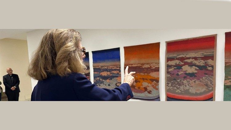 Una exposición promovida por el Departamento de Cultura y Educación