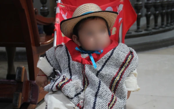 Niño en la Catedral Metropolitana de la Ciudad de México en la celebración de Corpus Christi. Crédito: Arquidiócesis de México