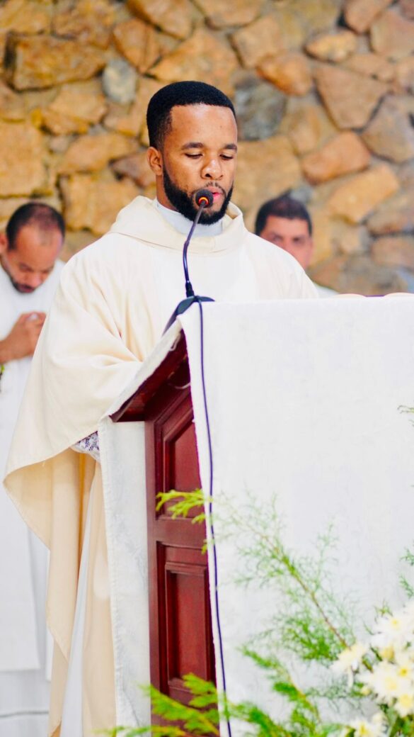 Toma de posesion P. Jose (3)